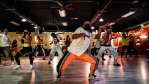 Feel the Pulse of Nigeria: Mastering the Vibrant Moves of Afrobeat Dance