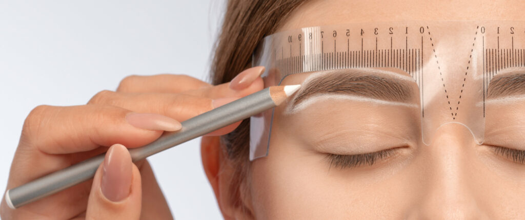 Mastering the Art of Eyebrow Shaping: Enhancing Your Natural Beauty