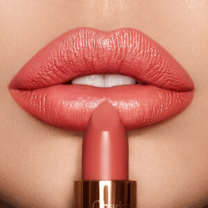 How to Discover Your Signature Lip Color