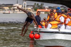 “A Man Swims Across Lagos Lagoon For Mental Health Campaign”