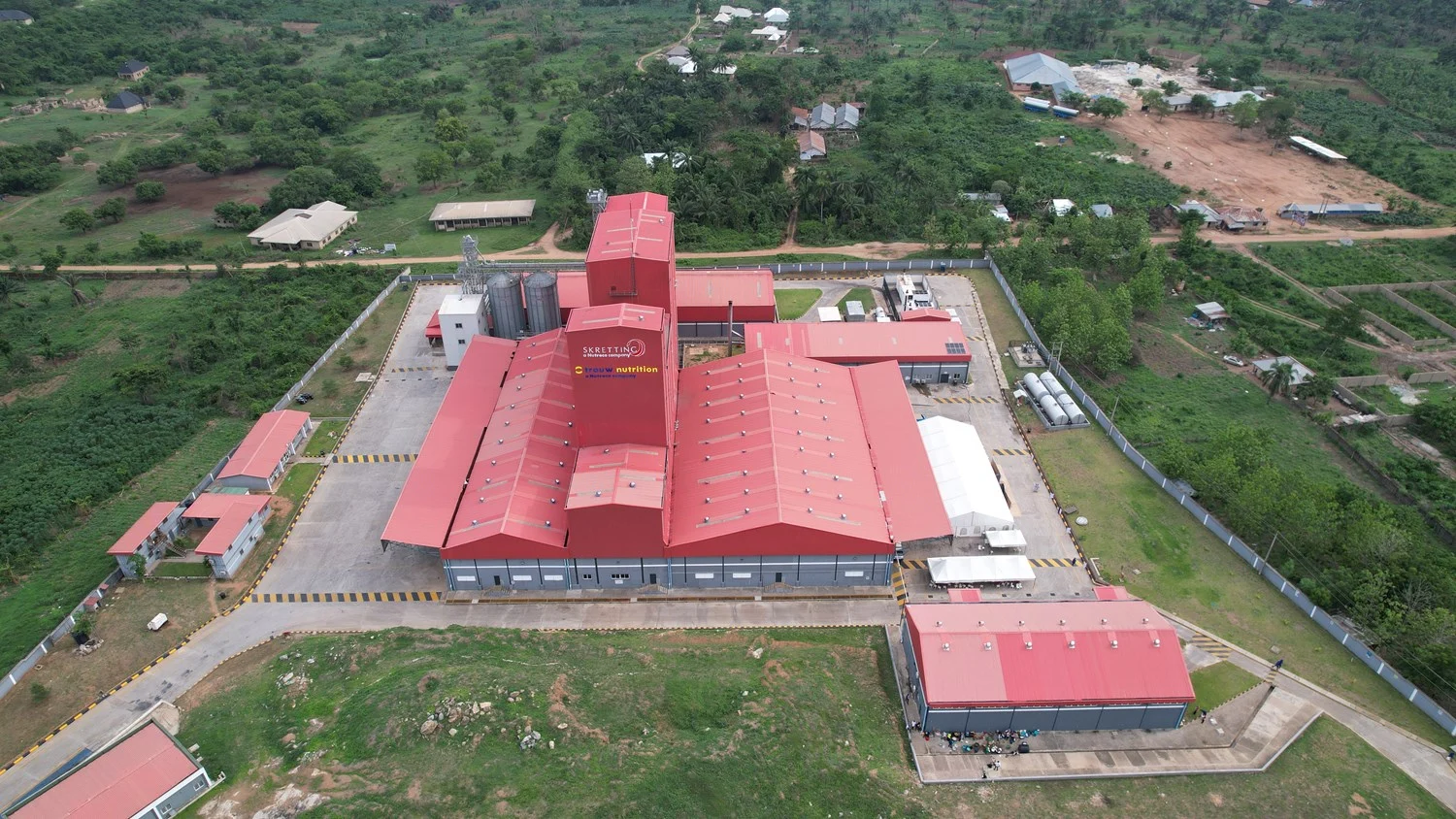 "Governor Makinde Inaugurates €25M State-of-the-Art Feed Plant in Ibadan to Boost Agricultural Growth"