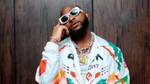 Davido Debunks Fabricated Fan Interaction: The Perils of Social Media Manipulation