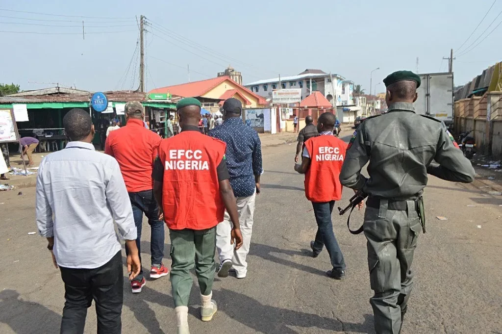 EFCC Launches Multi-City Raids on BDC Operators as Naira Slides to 1,520 Per Dollar