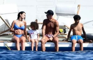 Ronaldo and Rodriguez Soak Up the Sun in Mallorca