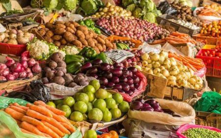 Doctor Warns Nigerians Against Consuming Sliced Fruits: Hygiene Risks Exposed