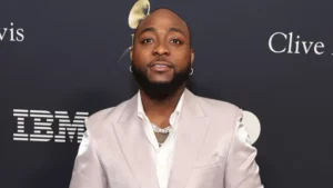 Enisa Re-Follows Davido After Losing Over 25,000 Followers on X