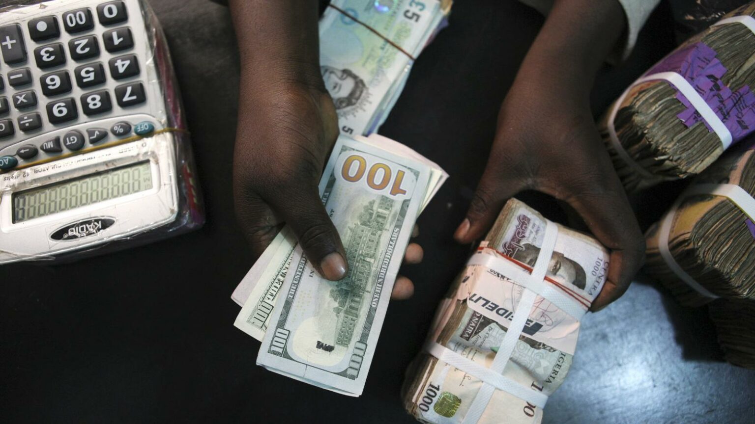 Naira Plunges to N1,680 Against Dollar in Parallel Market Amid Economic Concerns