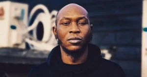 Seun Kuti Challenges Nigerian Billionaires' "Self-Made" Claims, Ignites Debate