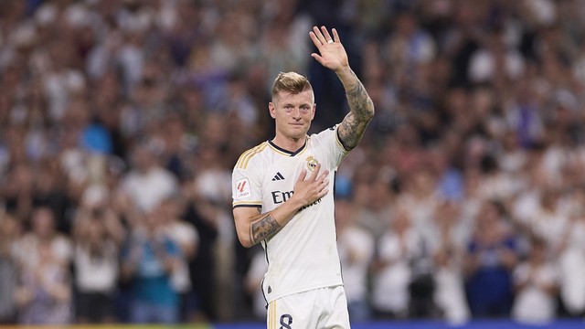 Former Real Madrid Player Toni Kroos Hints on Future Role at Bernabéu