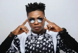 Music Star Reekado Banks Steps Out with Family, Sparking Fan Reactions Over His New Look