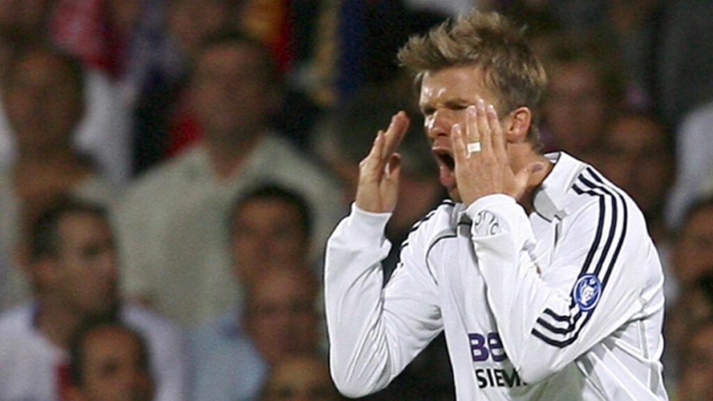 Beckham's Sevilla Masterpiece Marks End of Real Madrid Era